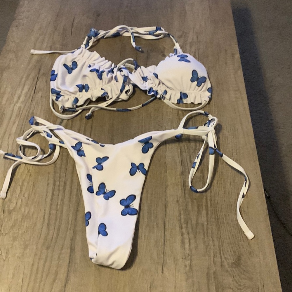 Bathing suit